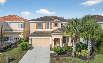 DAVENPORT, Florida 33837, 5 Bedrooms Bedrooms, ,4 BathroomsBathrooms,Residential,For Sale,WILDWOOD,0,MFRS5137161
