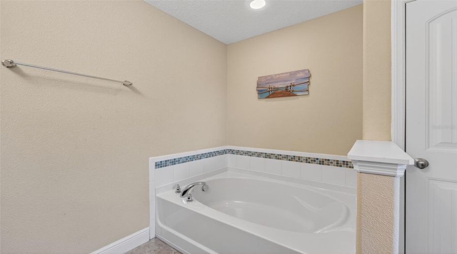 DAVENPORT, Florida 33837, 5 Bedrooms Bedrooms, ,4 BathroomsBathrooms,Residential,For Sale,WILDWOOD,0,MFRS5137161