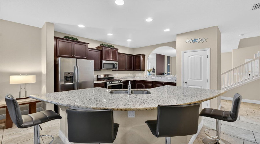 DAVENPORT, Florida 33837, 5 Bedrooms Bedrooms, ,4 BathroomsBathrooms,Residential,For Sale,WILDWOOD,0,MFRS5137161