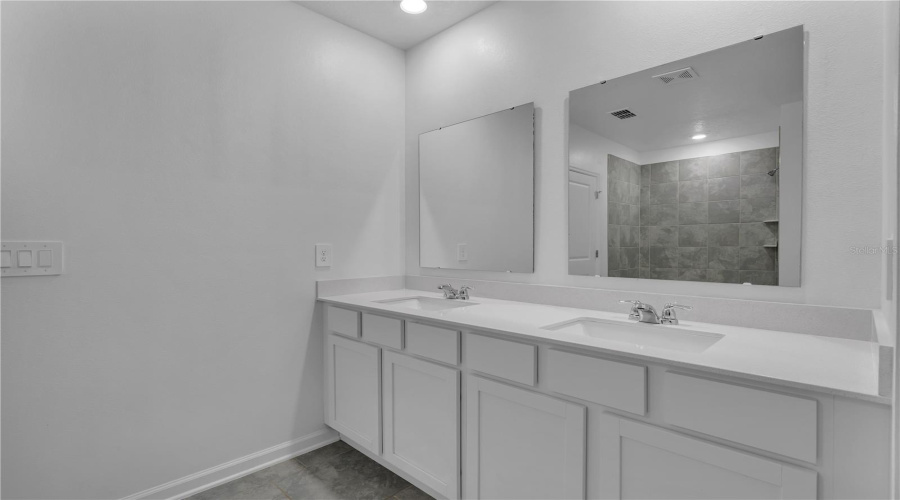 KISSIMMEE, Florida 34746, 4 Bedrooms Bedrooms, ,2 BathroomsBathrooms,Residential,For Sale,EDENSBRIDGE,0,MFRO6354723