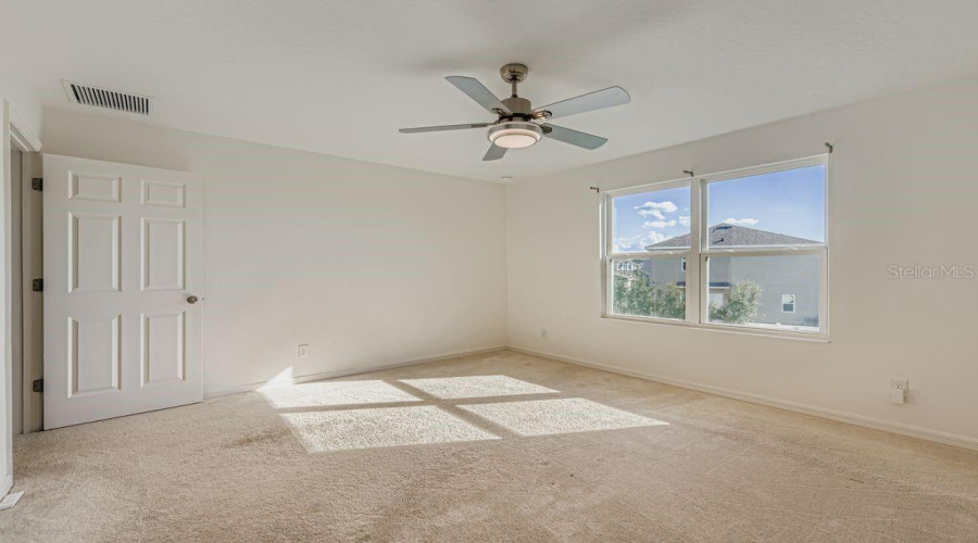 DAVENPORT, Florida 33837, 5 Bedrooms Bedrooms, ,3 BathroomsBathrooms,Residential,For Sale,BENJAMIN,0,MFRO6354067