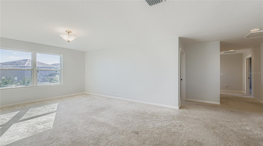 DAVENPORT, Florida 33837, 5 Bedrooms Bedrooms, ,3 BathroomsBathrooms,Residential,For Sale,BENJAMIN,0,MFRO6354067