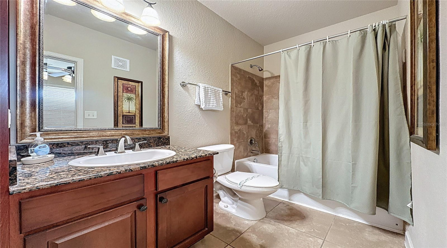 DAVENPORT, Florida 33897, 3 Bedrooms Bedrooms, ,3 BathroomsBathrooms,Residential,For Sale,CHARO,0,MFRS5137167