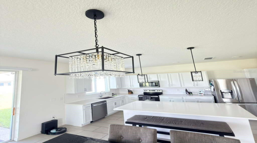 DAVENPORT, Florida 33896, 5 Bedrooms Bedrooms, ,2 BathroomsBathrooms,Residential,For Sale,OVERPOOL AVENUE,0,MFRO6351249