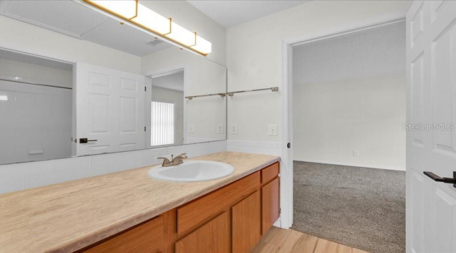 Bathroom 3 Jack and Jill