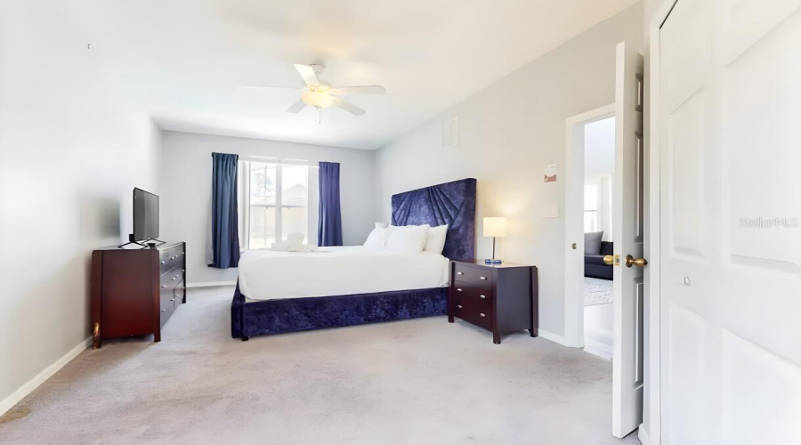 KISSIMMEE, Florida 34746, 5 Bedrooms Bedrooms, ,3 BathroomsBathrooms,Residential,For Sale,RUBY RED,0,MFRG5103524