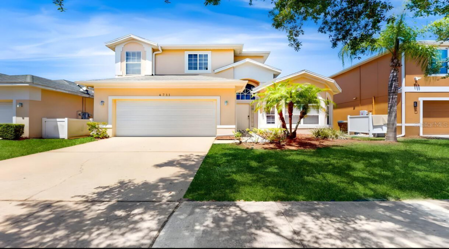 KISSIMMEE, Florida 34746, 5 Bedrooms Bedrooms, ,3 BathroomsBathrooms,Residential,For Sale,RUBY RED,0,MFRG5103524