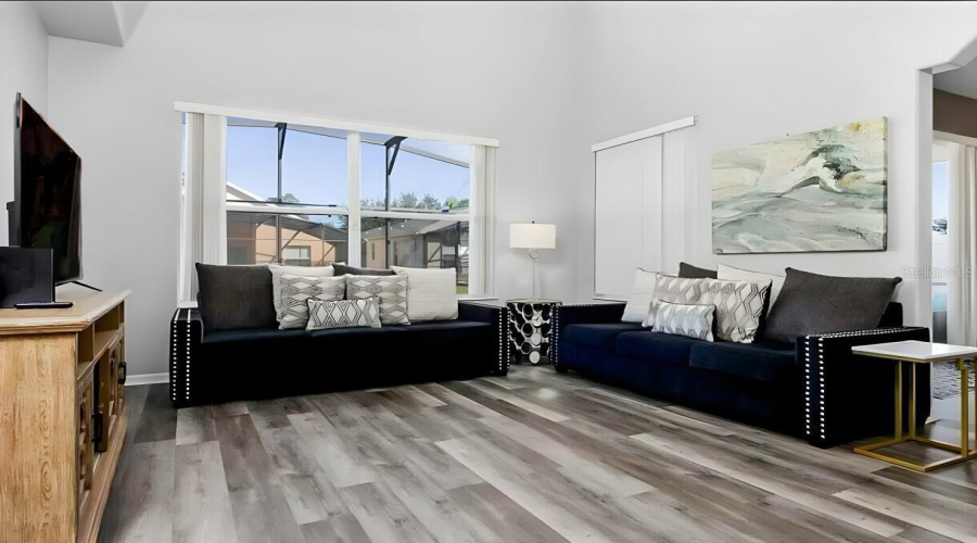 KISSIMMEE, Florida 34746, 5 Bedrooms Bedrooms, ,3 BathroomsBathrooms,Residential,For Sale,RUBY RED,0,MFRG5103524