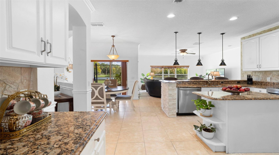 KISSIMMEE, Florida 34746, 4 Bedrooms Bedrooms, ,3 BathroomsBathrooms,Residential,For Sale,NAVIGATOR,0,MFRO6354899