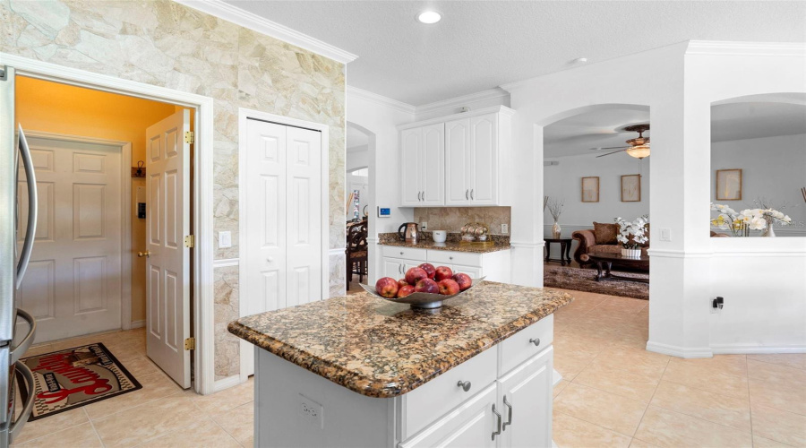 KISSIMMEE, Florida 34746, 4 Bedrooms Bedrooms, ,3 BathroomsBathrooms,Residential,For Sale,NAVIGATOR,0,MFRO6354899