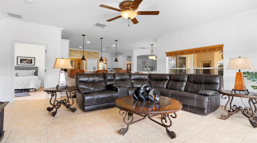 KISSIMMEE, Florida 34746, 4 Bedrooms Bedrooms, ,3 BathroomsBathrooms,Residential,For Sale,NAVIGATOR,0,MFRO6354899