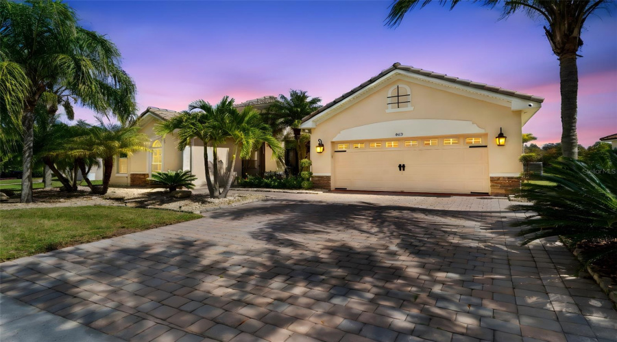 KISSIMMEE, Florida 34746, 4 Bedrooms Bedrooms, ,3 BathroomsBathrooms,Residential,For Sale,NAVIGATOR,0,MFRO6354899
