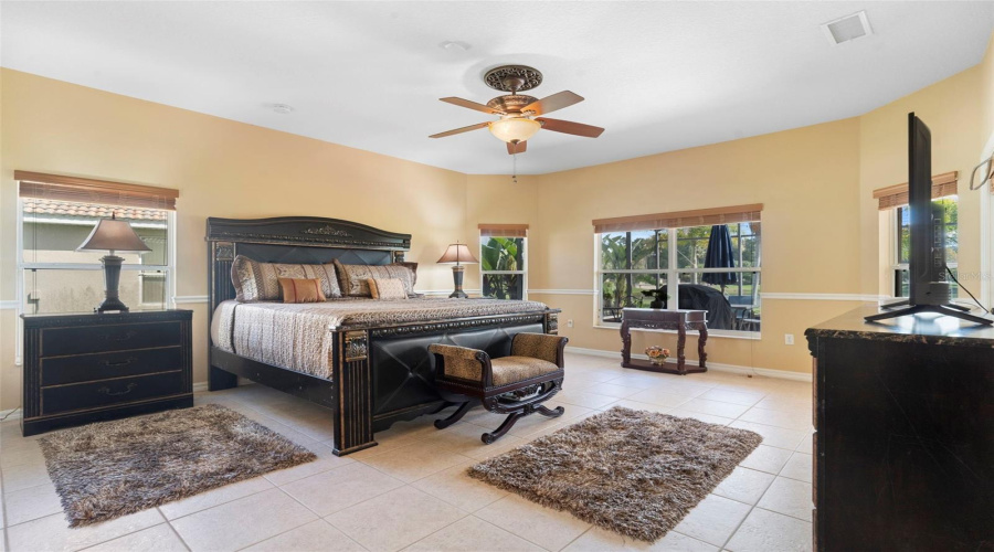 KISSIMMEE, Florida 34746, 4 Bedrooms Bedrooms, ,3 BathroomsBathrooms,Residential,For Sale,NAVIGATOR,0,MFRO6354899