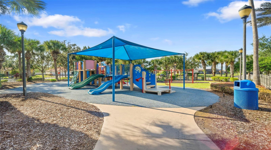 KISSIMMEE, Florida 34746, 4 Bedrooms Bedrooms, ,3 BathroomsBathrooms,Residential,For Sale,NAVIGATOR,0,MFRO6354899