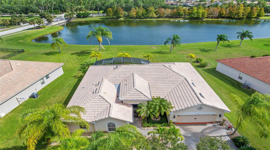 KISSIMMEE, Florida 34746, 4 Bedrooms Bedrooms, ,3 BathroomsBathrooms,Residential,For Sale,NAVIGATOR,0,MFRO6354899