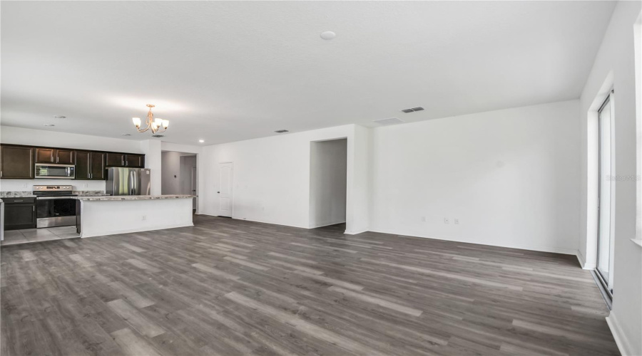 DAVENPORT, Florida 33896, 4 Bedrooms Bedrooms, ,2 BathroomsBathrooms,Residential,For Sale,AUGUSTUS,0,MFRS5137198