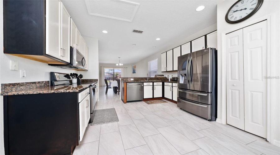 KISSIMMEE, Florida 34746, 5 Bedrooms Bedrooms, ,3 BathroomsBathrooms,Residential,For Sale,EMERALD GREEN,0,MFRO6355005 KISSIMMEE, Florida 34746, 5 Bedrooms Bedrooms, ,3 BathroomsBathrooms,Residential,For Sale,EMERALD GREEN,0,MFRO6355005