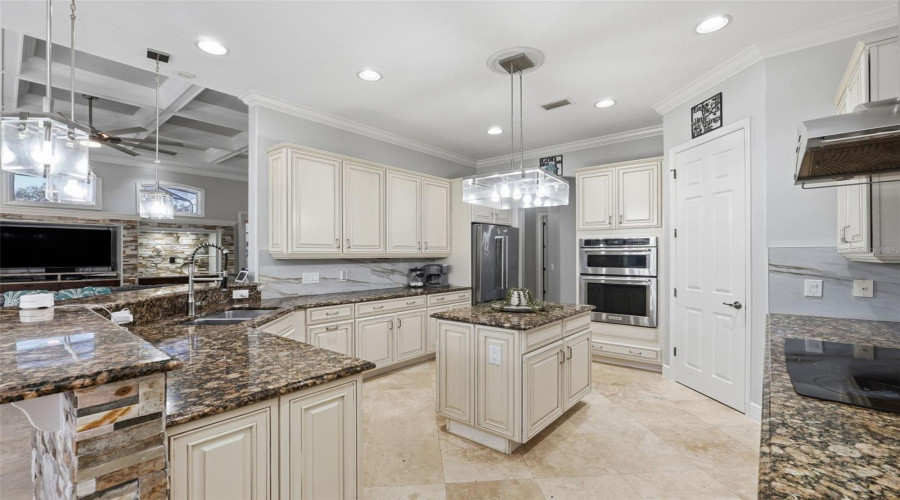 Kitchen and Kitchen Island Kitchen and Kitchen Island