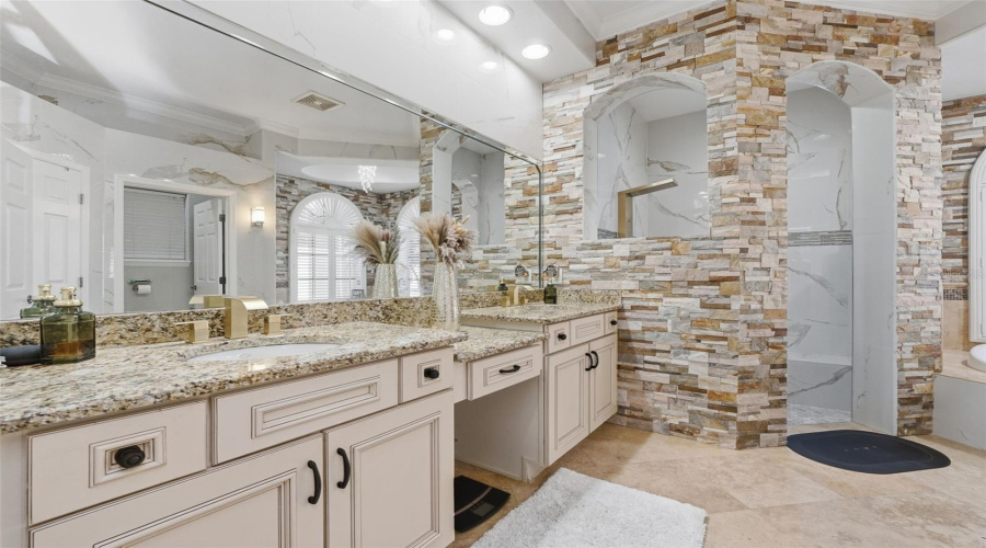 Master Bathroom Master Bathroom