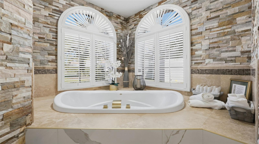 Master Bathroom Master Bathroom