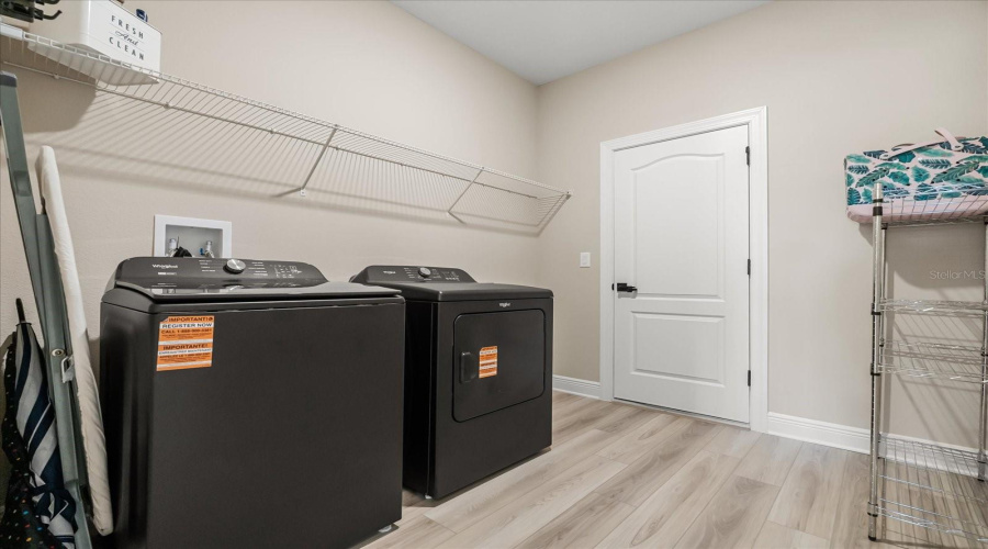 KISSIMMEE, Florida 34747, 6 Bedrooms Bedrooms, ,4 BathroomsBathrooms,Residential,For Sale,SOMERSWORTH,0,MFRO6354556 KISSIMMEE, Florida 34747, 6 Bedrooms Bedrooms, ,4 BathroomsBathrooms,Residential,For Sale,SOMERSWORTH,0,MFRO6354556