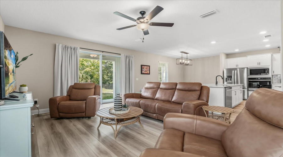 KISSIMMEE, Florida 34747, 6 Bedrooms Bedrooms, ,4 BathroomsBathrooms,Residential,For Sale,SOMERSWORTH,0,MFRO6354556 KISSIMMEE, Florida 34747, 6 Bedrooms Bedrooms, ,4 BathroomsBathrooms,Residential,For Sale,SOMERSWORTH,0,MFRO6354556