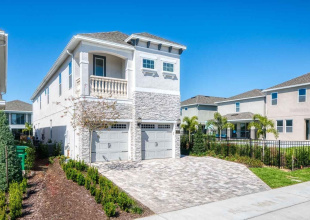 KISSIMMEE, Florida 34747, 6 Bedrooms Bedrooms, ,5 BathroomsBathrooms,Residential,For Sale,SOUTHFIELD,0,MFRO6318145