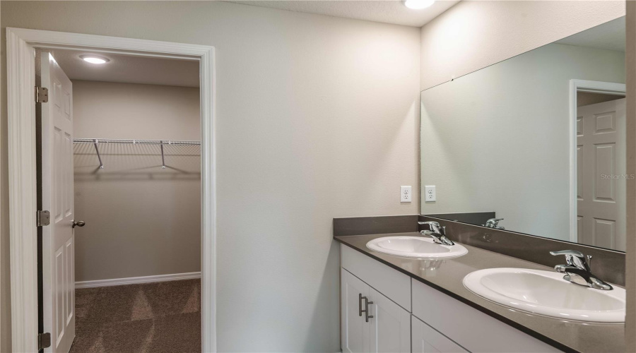 DAVENPORT, Florida 33837, 4 Bedrooms Bedrooms, ,2 BathroomsBathrooms,Residential,For Sale,RIVER BEACON,0,MFRTB8441172 DAVENPORT, Florida 33837, 4 Bedrooms Bedrooms, ,2 BathroomsBathrooms,Residential,For Sale,RIVER BEACON,0,MFRTB8441172