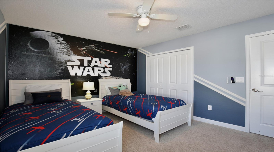 KISSIMMEE, Florida 34746, 6 Bedrooms Bedrooms, ,5 BathroomsBathrooms,Residential,For Sale,KINGS CASTLE,0,MFRO6333884 KISSIMMEE, Florida 34746, 6 Bedrooms Bedrooms, ,5 BathroomsBathrooms,Residential,For Sale,KINGS CASTLE,0,MFRO6333884