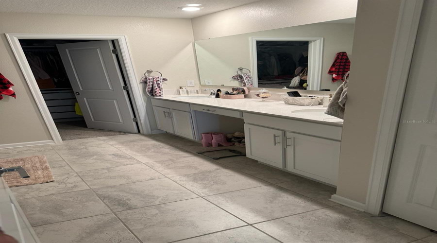 KISSIMMEE, Florida 34746, 4 Bedrooms Bedrooms, ,2 BathroomsBathrooms,Residential,For Sale,MAGNOLIA RIDGE,0,MFRO6351071 KISSIMMEE, Florida 34746, 4 Bedrooms Bedrooms, ,2 BathroomsBathrooms,Residential,For Sale,MAGNOLIA RIDGE,0,MFRO6351071