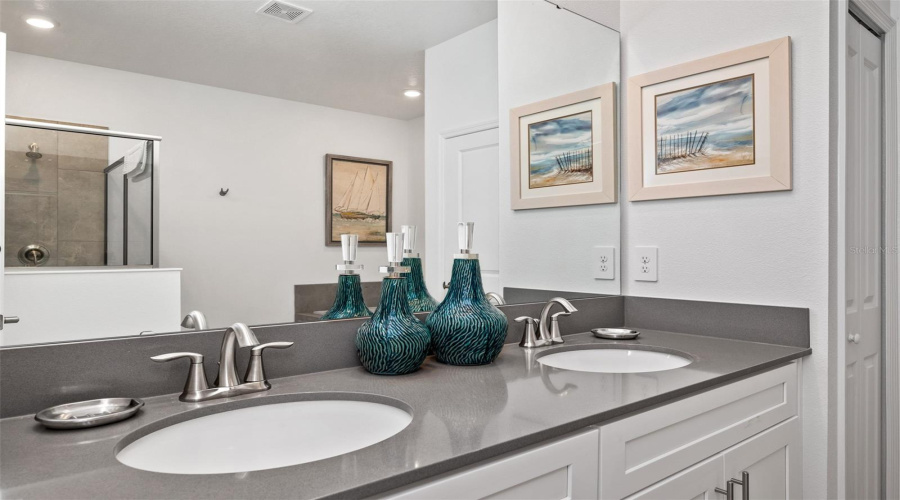 KISSIMMEE, Florida 34746, 8 Bedrooms Bedrooms, ,5 BathroomsBathrooms,Residential,For Sale,PENELOPE,0,MFRO6355354 KISSIMMEE, Florida 34746, 8 Bedrooms Bedrooms, ,5 BathroomsBathrooms,Residential,For Sale,PENELOPE,0,MFRO6355354