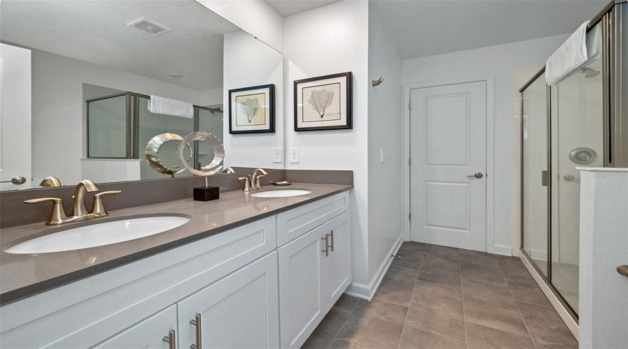KISSIMMEE, Florida 34746, 8 Bedrooms Bedrooms, ,5 BathroomsBathrooms,Residential,For Sale,PENELOPE,0,MFRO6355354 KISSIMMEE, Florida 34746, 8 Bedrooms Bedrooms, ,5 BathroomsBathrooms,Residential,For Sale,PENELOPE,0,MFRO6355354
