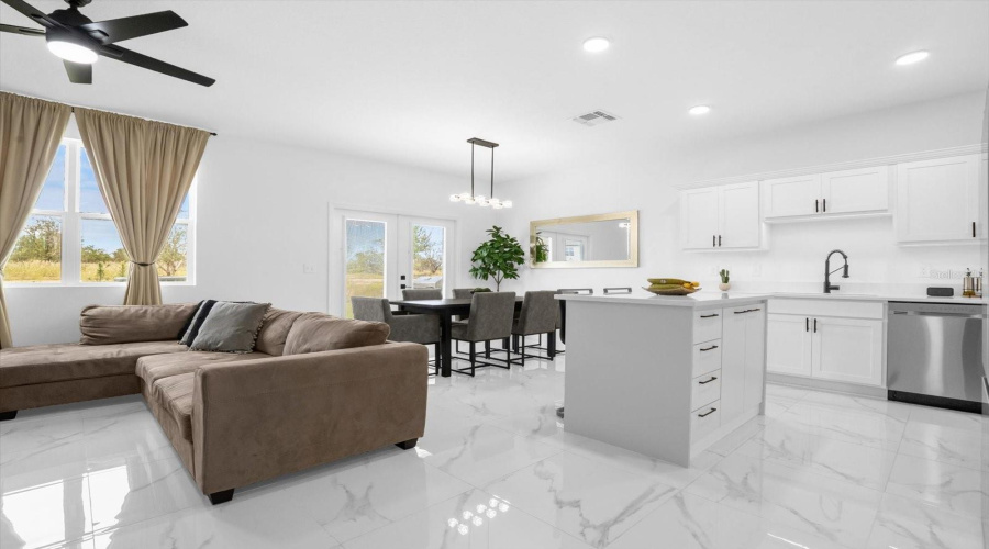 DAVENPORT, Florida 33837, 3 Bedrooms Bedrooms, ,2 BathroomsBathrooms,Residential,For Sale,MADISON,0,MFRO6259235