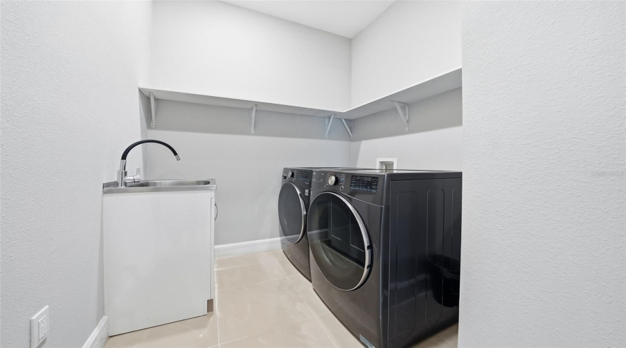 DAVENPORT, Florida 33837, 3 Bedrooms Bedrooms, ,2 BathroomsBathrooms,Residential,For Sale,GREENBRIAR,0,MFRTB8435926 DAVENPORT, Florida 33837, 3 Bedrooms Bedrooms, ,2 BathroomsBathrooms,Residential,For Sale,GREENBRIAR,0,MFRTB8435926