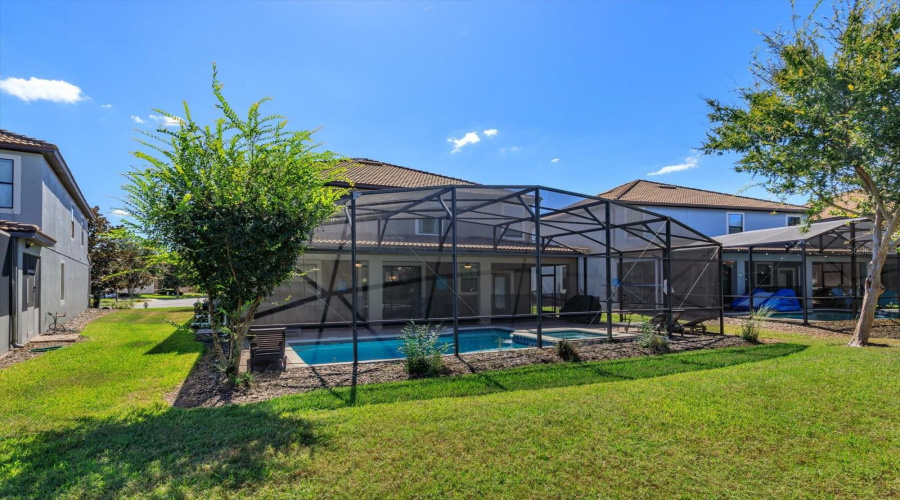 DAVENPORT, Florida 33896, 7 Bedrooms Bedrooms, ,5 BathroomsBathrooms,Residential,For Sale,MOON VALLEY,0,MFRO6355610