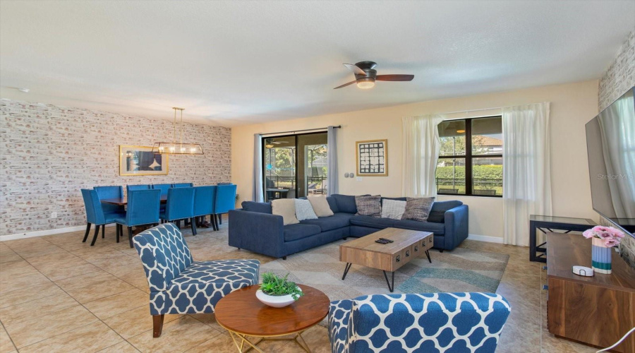 DAVENPORT, Florida 33896, 7 Bedrooms Bedrooms, ,5 BathroomsBathrooms,Residential,For Sale,MOON VALLEY,0,MFRO6355610