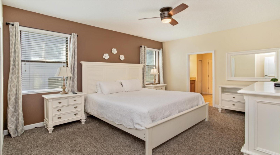 DAVENPORT, Florida 33896, 7 Bedrooms Bedrooms, ,5 BathroomsBathrooms,Residential,For Sale,MOON VALLEY,0,MFRO6355610