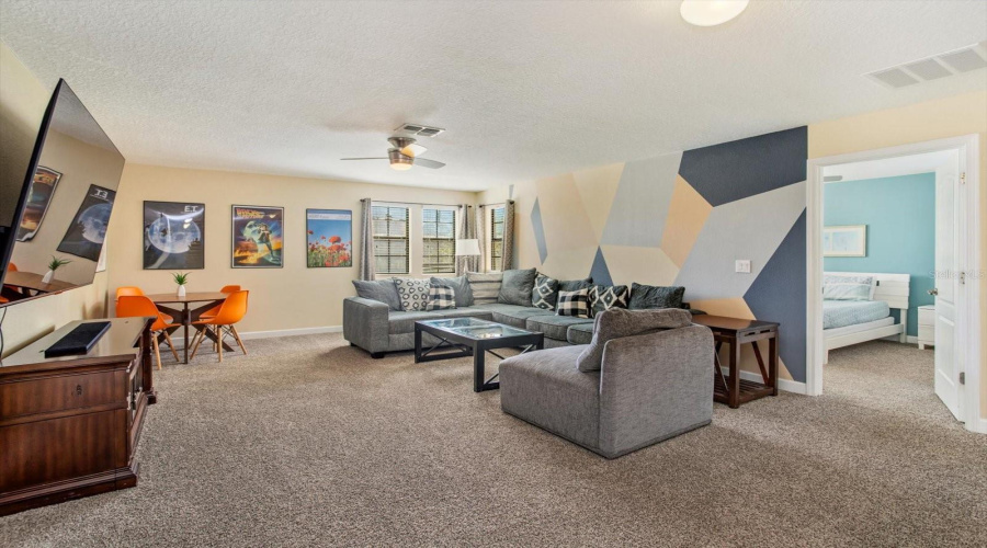 DAVENPORT, Florida 33896, 7 Bedrooms Bedrooms, ,5 BathroomsBathrooms,Residential,For Sale,MOON VALLEY,0,MFRO6355610