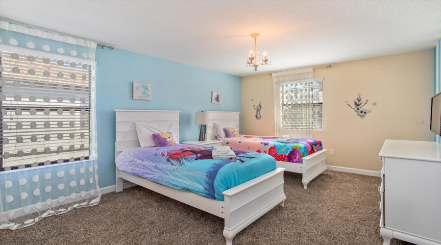 DAVENPORT, Florida 33896, 7 Bedrooms Bedrooms, ,5 BathroomsBathrooms,Residential,For Sale,MOON VALLEY,0,MFRO6355610