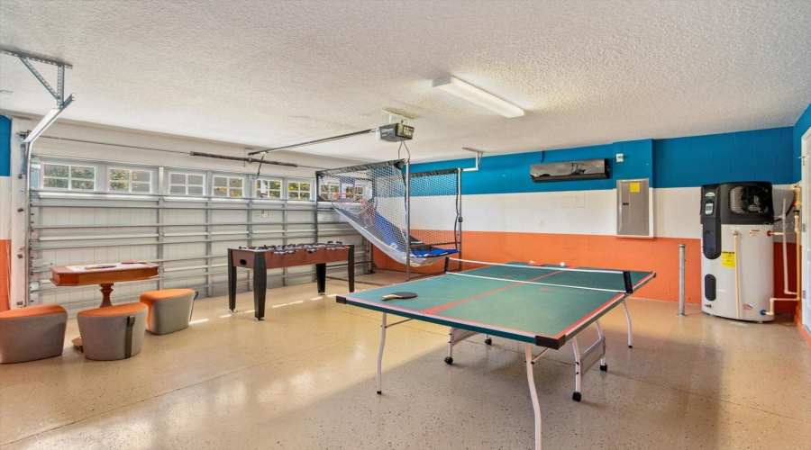 DAVENPORT, Florida 33896, 7 Bedrooms Bedrooms, ,5 BathroomsBathrooms,Residential,For Sale,MOON VALLEY,0,MFRO6355610