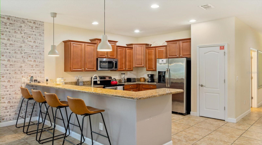 DAVENPORT, Florida 33896, 7 Bedrooms Bedrooms, ,5 BathroomsBathrooms,Residential,For Sale,MOON VALLEY,0,MFRO6355610