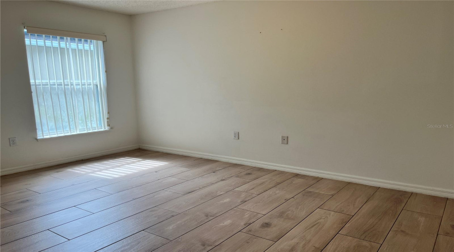 DAVENPORT, Florida 33897, 4 Bedrooms Bedrooms, ,2 BathroomsBathrooms,Residential,For Sale,ELGIN,0,MFRS5130870