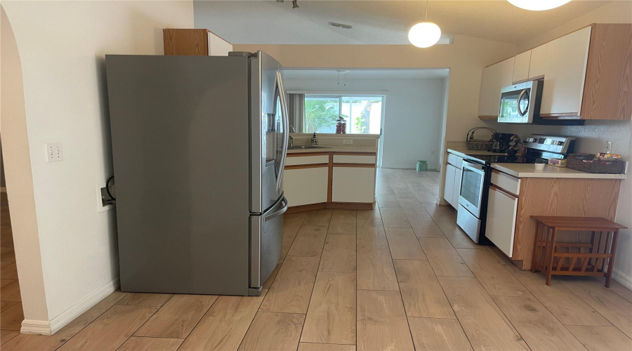 DAVENPORT, Florida 33897, 4 Bedrooms Bedrooms, ,2 BathroomsBathrooms,Residential,For Sale,ELGIN,0,MFRS5130870