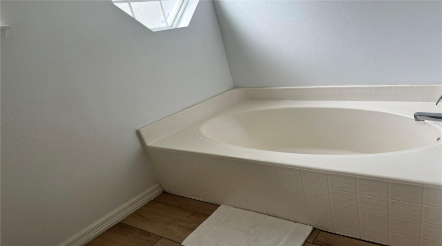 DAVENPORT, Florida 33897, 4 Bedrooms Bedrooms, ,2 BathroomsBathrooms,Residential,For Sale,ELGIN,0,MFRS5130870