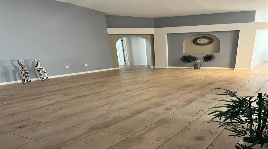 DAVENPORT, Florida 33897, 4 Bedrooms Bedrooms, ,2 BathroomsBathrooms,Residential,For Sale,ELGIN,0,MFRS5130870