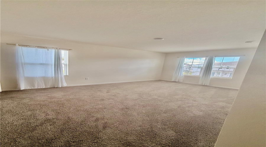 DAVENPORT, Florida 33837, 3 Bedrooms Bedrooms, ,2 BathroomsBathrooms,Residential,For Sale,ROCK ELM,0,MFRS5137381