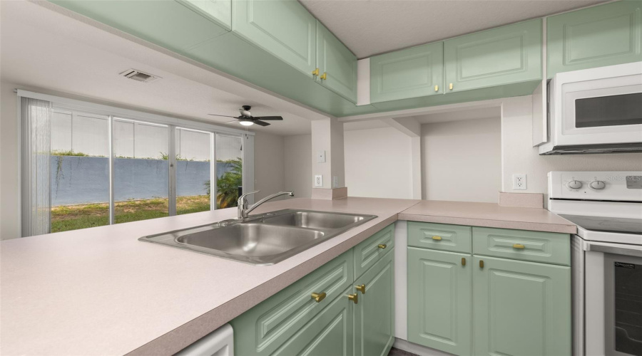 DAVENPORT, Florida 33897, 4 Bedrooms Bedrooms, ,3 BathroomsBathrooms,Residential,For Sale,MANGO,0,MFRO6355733 DAVENPORT, Florida 33897, 4 Bedrooms Bedrooms, ,3 BathroomsBathrooms,Residential,For Sale,MANGO,0,MFRO6355733