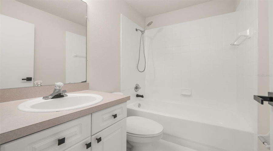 DAVENPORT, Florida 33897, 4 Bedrooms Bedrooms, ,3 BathroomsBathrooms,Residential,For Sale,MANGO,0,MFRO6355733 DAVENPORT, Florida 33897, 4 Bedrooms Bedrooms, ,3 BathroomsBathrooms,Residential,For Sale,MANGO,0,MFRO6355733