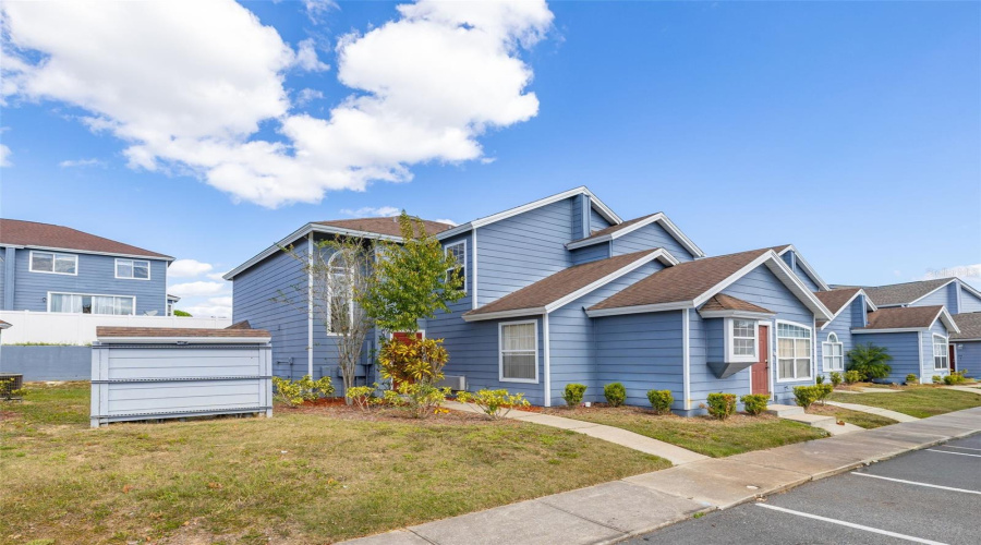 DAVENPORT, Florida 33897, 4 Bedrooms Bedrooms, ,3 BathroomsBathrooms,Residential,For Sale,MANGO,0,MFRO6355733 DAVENPORT, Florida 33897, 4 Bedrooms Bedrooms, ,3 BathroomsBathrooms,Residential,For Sale,MANGO,0,MFRO6355733