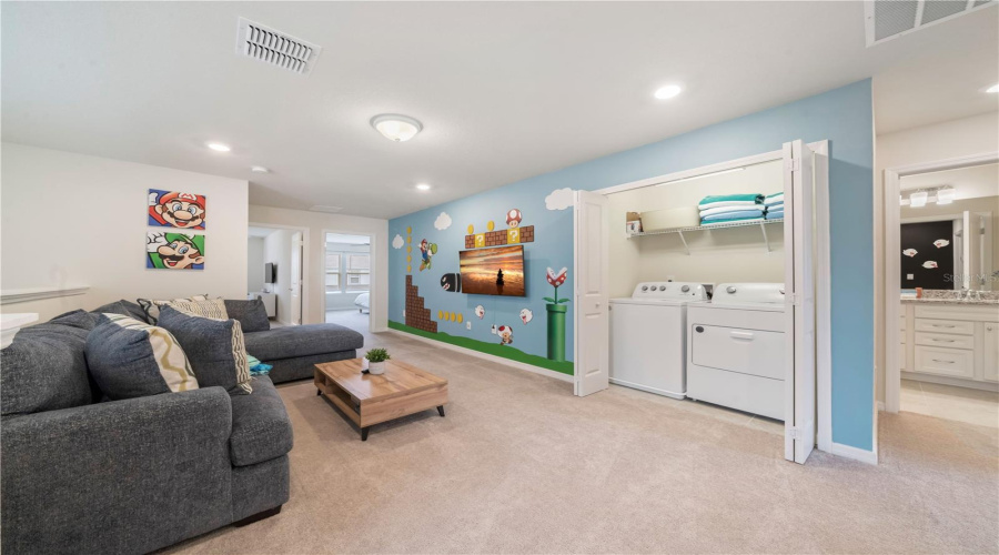 DAVENPORT, Florida 33897, 5 Bedrooms Bedrooms, ,4 BathroomsBathrooms,Residential,For Sale,LANA,0,MFRO6265856